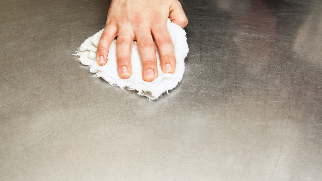 How to Clean Stainless Steel Without Streaks: A Complete Guide